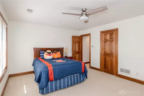 Bedroom - 4648 Schrubb Dr, Kettering, OH 45429 photo 5 of 10