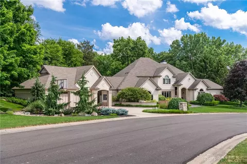 Exterior - 4648 Schrubb Dr, Kettering, OH 45429 photo 3 of 13