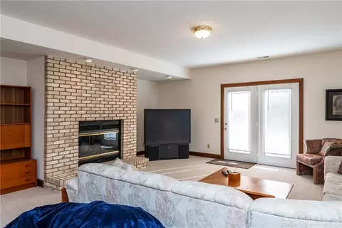 Living - 4648 Schrubb Dr, Kettering, OH 45429 photo 7 of 9