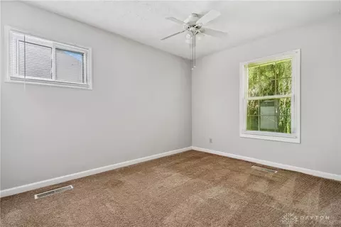 2348 Vale Dr, Kettering, OH 45420 photo 13