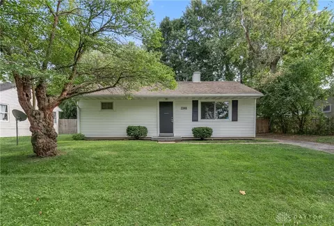 2348 Vale Dr, Kettering, OH 45420
