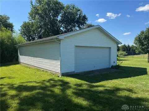1816 Troy Rd, Springfield, OH 45504 photo 8