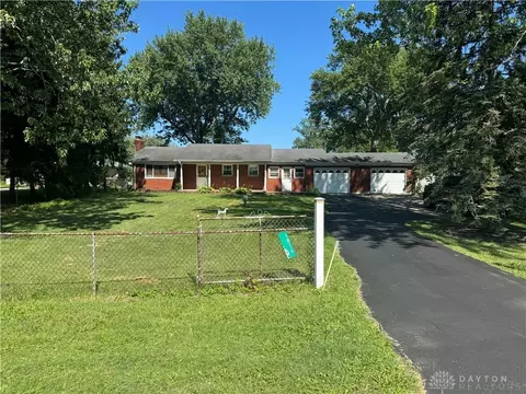 1816 Troy Rd, Springfield, OH 45504 photo 2