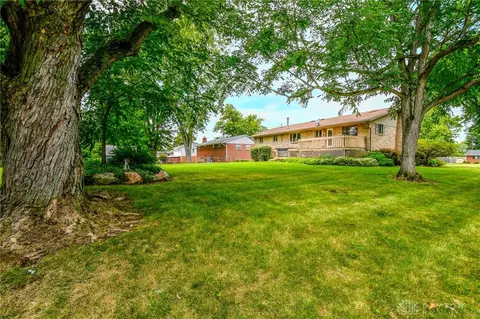 Exterior - 2340 E Stroop Rd, Kettering, OH 45440 photo 7 of 7