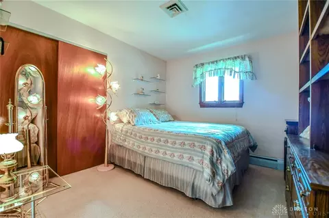 Bedroom - 2340 E Stroop Rd, Kettering, OH 45440 photo 2 of 5
