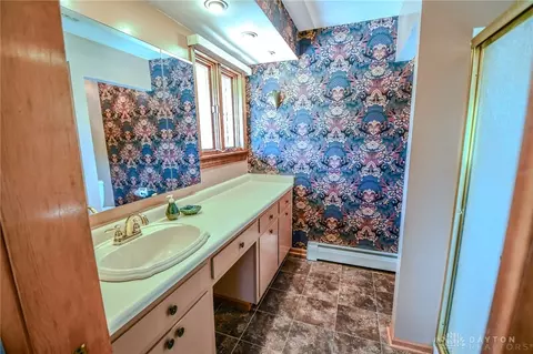 Bath - 2340 E Stroop Rd, Kettering, OH 45440 photo 2 of 3