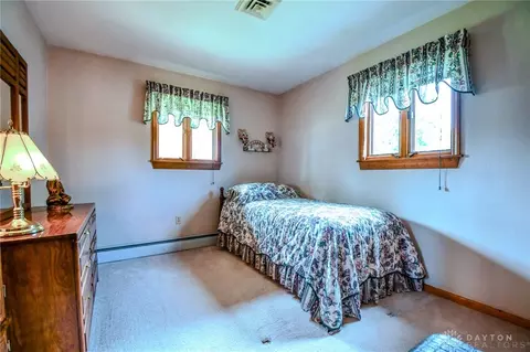 Bedroom - 2340 E Stroop Rd, Kettering, OH 45440 photo 3 of 5