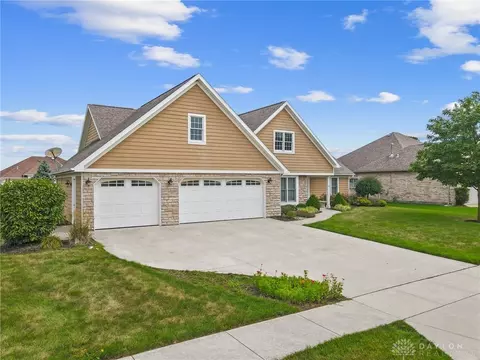 1223 Hermosa Dr, Troy, OH 45373