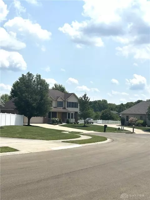 664 Tabitha Ct, Sidney, OH 45365 photo 2