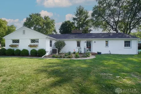 1052 Kenbrook Dr, Beavercreek Township, OH 45430