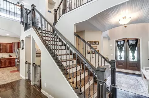 Entry Way - 69 Shadow Leaf Dr, Springboro, OH 45066 photo 5 of 11