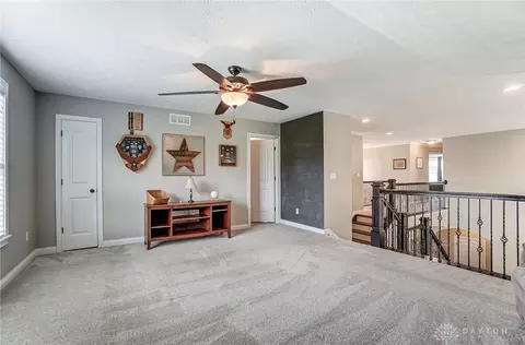 Entry Way - 69 Shadow Leaf Dr, Springboro, OH 45066 photo 8 of 11