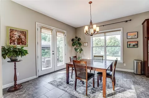 Dining - 69 Shadow Leaf Dr, Springboro, OH 45066 photo 1 of 6