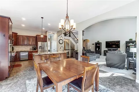 Dining - 69 Shadow Leaf Dr, Springboro, OH 45066 photo 3 of 6