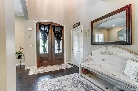 Entry Way - 69 Shadow Leaf Dr, Springboro, OH 45066 photo 1 of 11