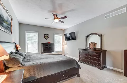 Bedroom - 69 Shadow Leaf Dr, Springboro, OH 45066 photo 2 of 10