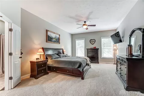 Bedroom - 69 Shadow Leaf Dr, Springboro, OH 45066 photo 1 of 10