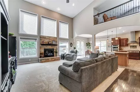 Living - 69 Shadow Leaf Dr, Springboro, OH 45066 photo 1 of 5