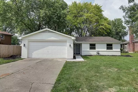 2625 Highland Village Ln, Miamisburg, OH 45342