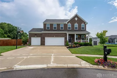 3227 River Downs Ct, Huber Heights, OH 45424