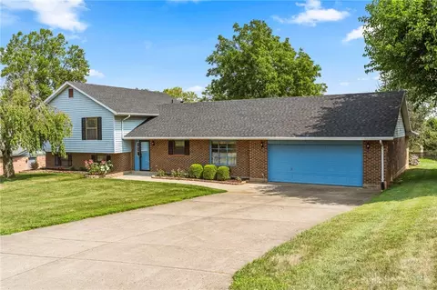 3694 Aftonshire Dr, Beavercreek, OH 45430 photo 2