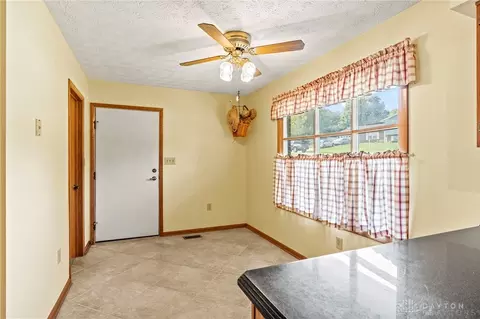 3694 Aftonshire Dr, Beavercreek, OH 45430 photo 15