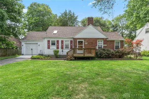 1513 W Lynn Dr, Dayton, OH 45432
