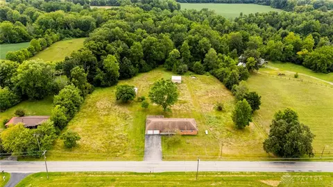 10304 Roachester Cozaddale Rd #R, Goshen, OH 45122