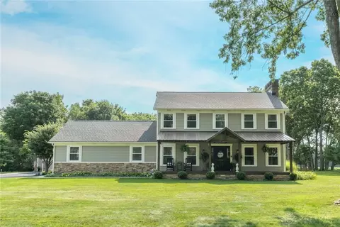 1000 Boulder Dr, West Alexandria, OH 45381