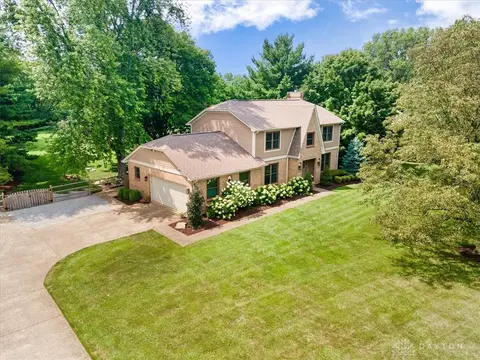 1315 Orchard Run Dr, Lebanon, OH 45036