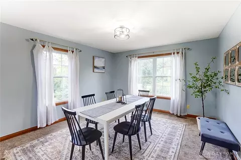 Dining - 3236 Windy Ridge Dr, Springfield, OH 45502 photo 3 of 4