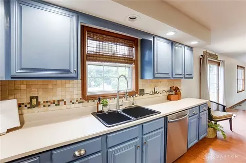 Kitchen - 3236 Windy Ridge Dr, Springfield, OH 45502 photo 5 of 5