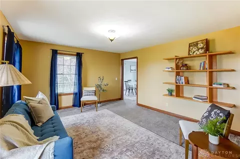 Living - 3236 Windy Ridge Dr, Springfield, OH 45502 photo 3 of 3