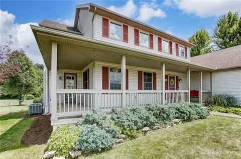 Exterior - 3236 Windy Ridge Dr, Springfield, OH 45502 photo 5 of 11