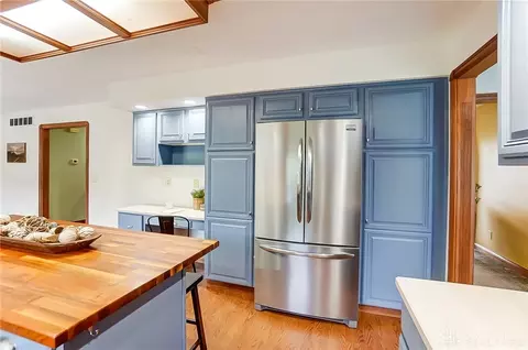Kitchen - 3236 Windy Ridge Dr, Springfield, OH 45502 photo 3 of 5