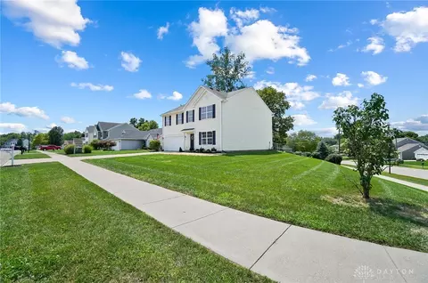 Exterior - 5635 Stone Path Dr, Middletown, OH 45042 photo 5 of 5