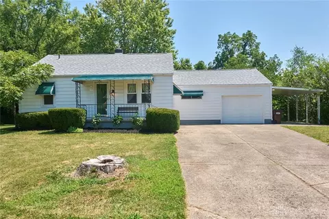 7832 Sharts Rd, Springboro, OH 45066