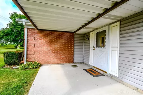 3810 Dayton Springfield Rd, Springfield, OH 45502 photo 7