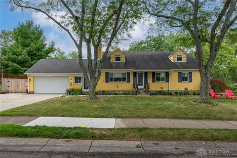 271 Maple Ave, Centerville, OH 45459