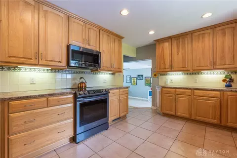 271 Maple Ave, Centerville, OH 45459 photo 9