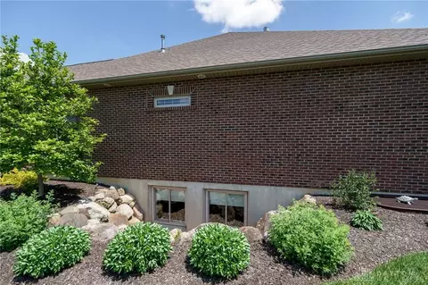 Exterior - 1068 Windmill Ct, Troy, OH 45373 photo 15 of 24