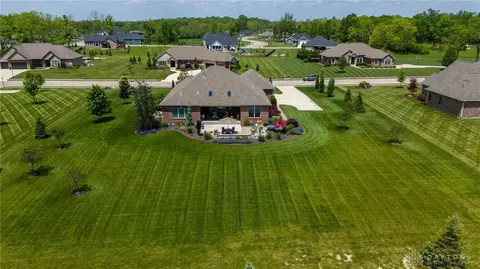 View/Area - 1068 Windmill Ct, Troy, OH 45373 photo 4 of 7