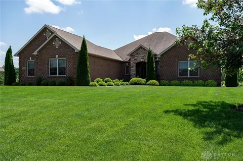 Exterior - 1068 Windmill Ct, Troy, OH 45373 photo 19 of 24