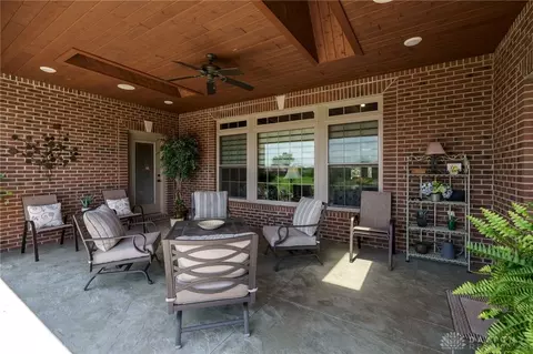 Exterior - 1068 Windmill Ct, Troy, OH 45373 photo 2 of 24