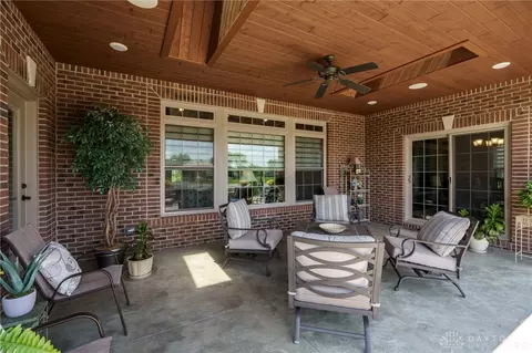 Exterior - 1068 Windmill Ct, Troy, OH 45373 photo 3 of 24