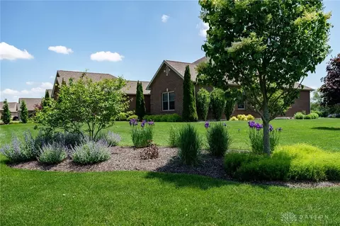 Exterior - 1068 Windmill Ct, Troy, OH 45373 photo 18 of 24