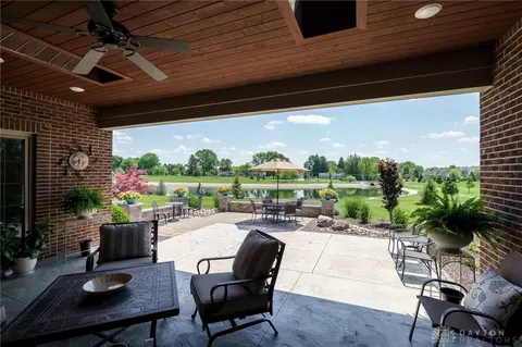 Exterior - 1068 Windmill Ct, Troy, OH 45373 photo 4 of 24