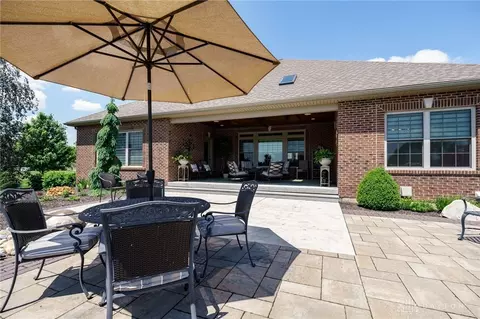 Exterior - 1068 Windmill Ct, Troy, OH 45373 photo 7 of 24