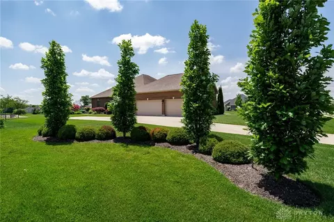 Exterior - 1068 Windmill Ct, Troy, OH 45373 photo 20 of 24