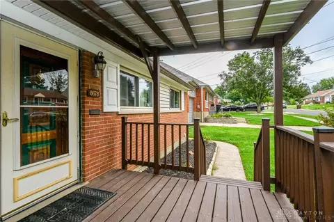 Exterior - 8678 Elmtree Ave, Springfield, OH 45231 photo 2 of 5
